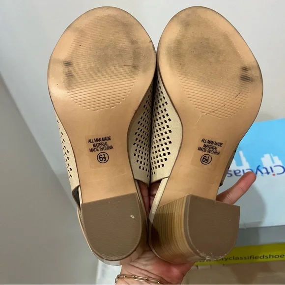 CITYCLASSIFIED Roadway Peep Toe Perforated Slingback Chunky Heel Sandals 6.5 - Picture 5 of 7